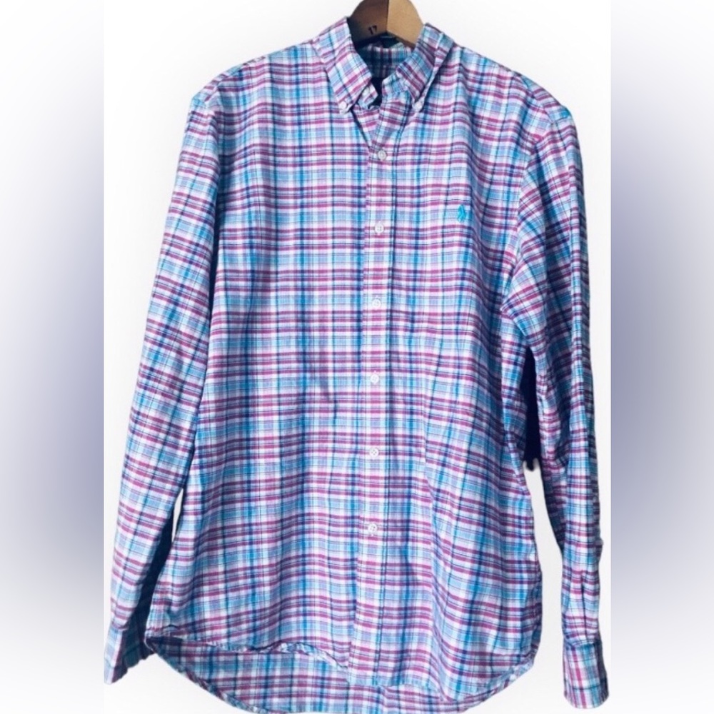 Ralph Lauren size M button down shirt.